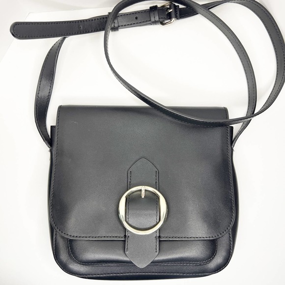 Banana Republic Handbags - NWOT Banana Republic Black Leather Crossbody Bag